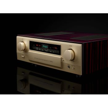 Accuphase C-3900