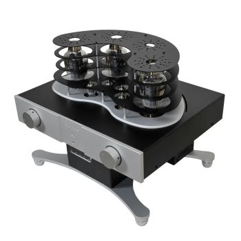 Tsakiridis Devices Reference Amplifier