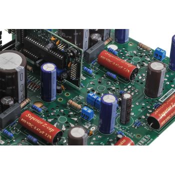 Tsakiridis Devices Artemis Ultra PCB detail