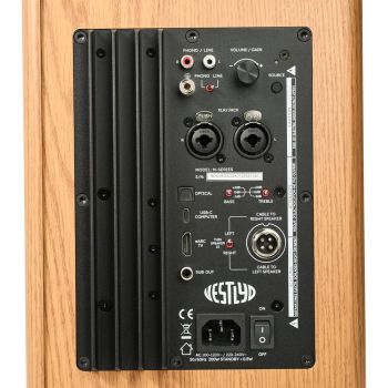 Vestlyd M6C Active oak amplifiers connections